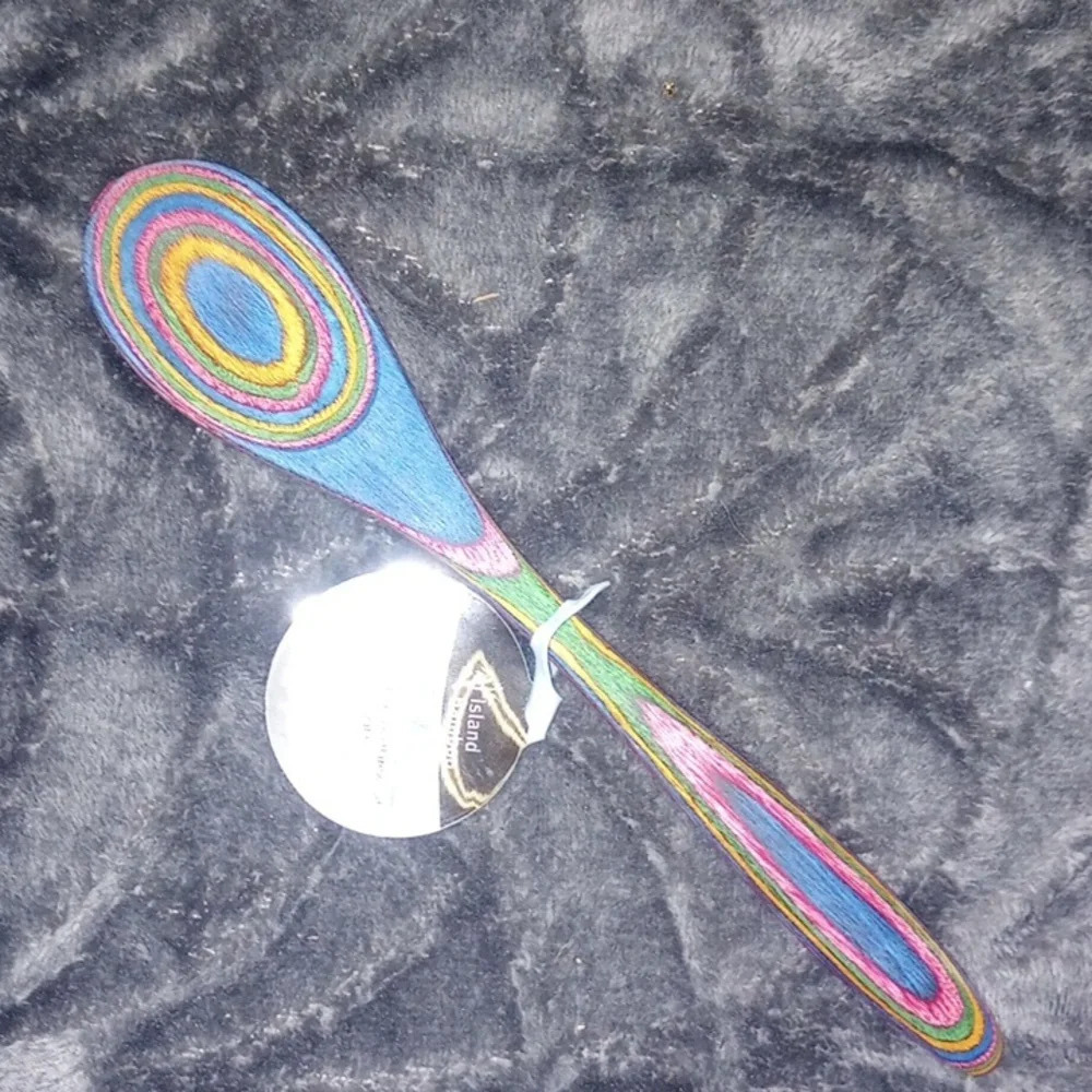 NWT Pajka Island Bamboo corner spoon